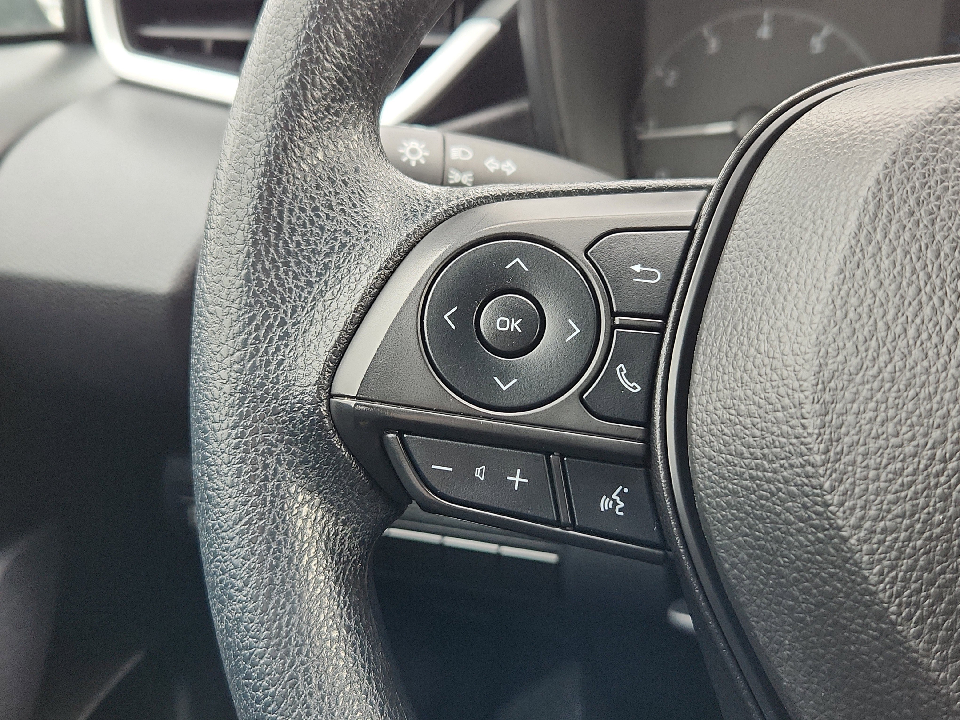 Used 2024 Toyota Corolla LE image 18