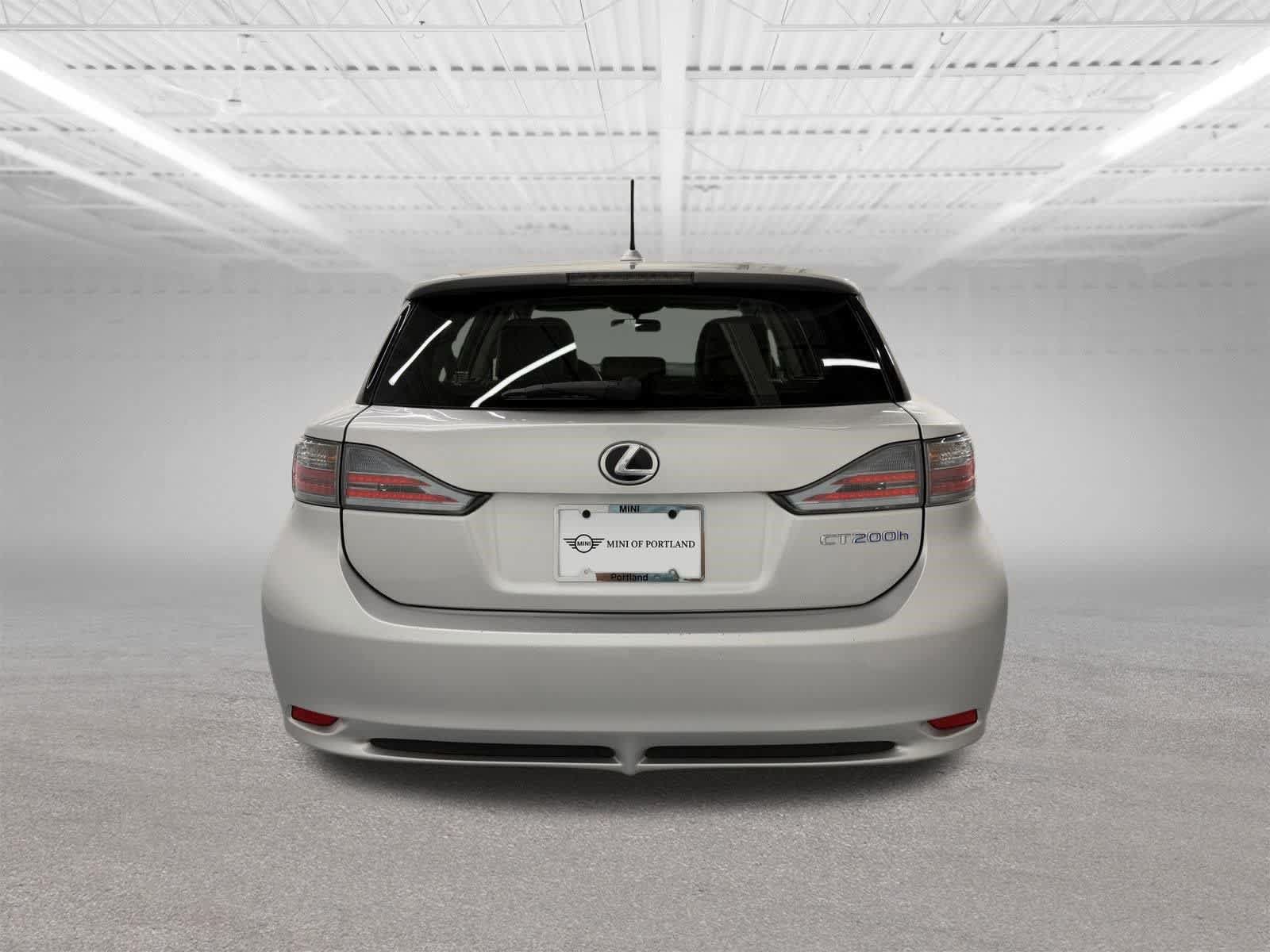 Used 2012 Lexus CT 200h Premium FWD image 4