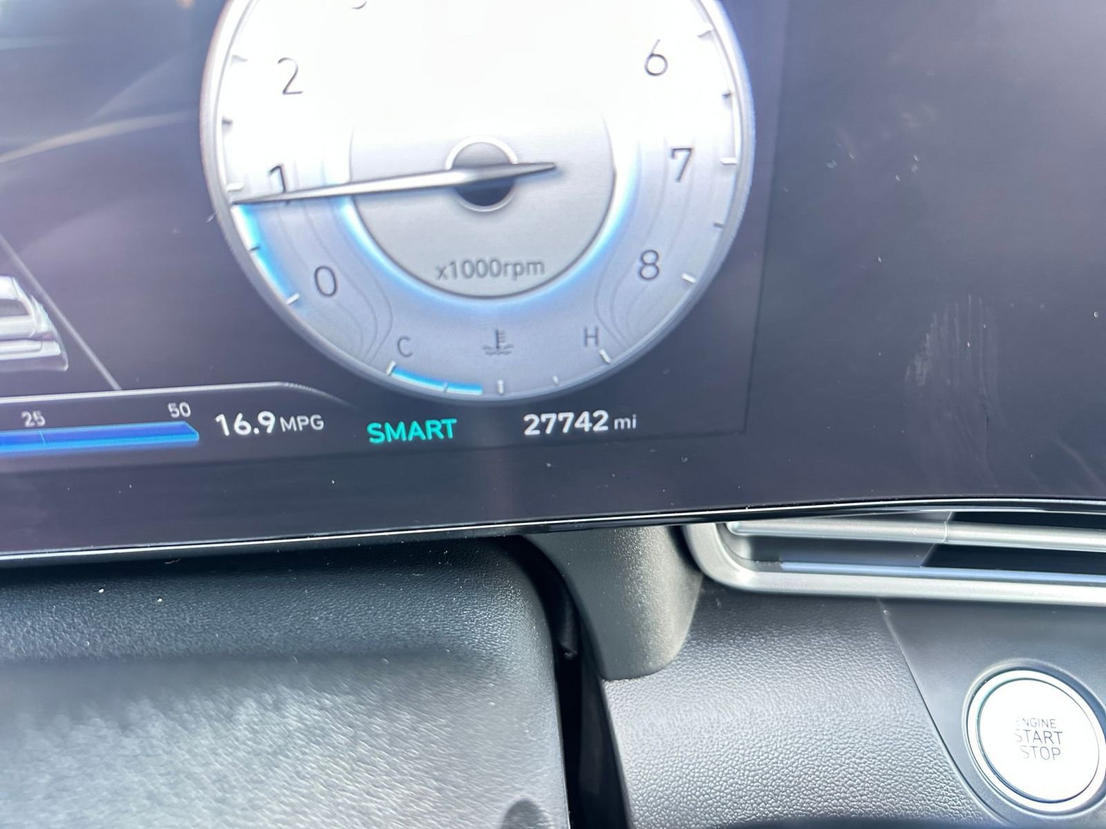 Used 2025 Hyundai Elantra SEL image 43