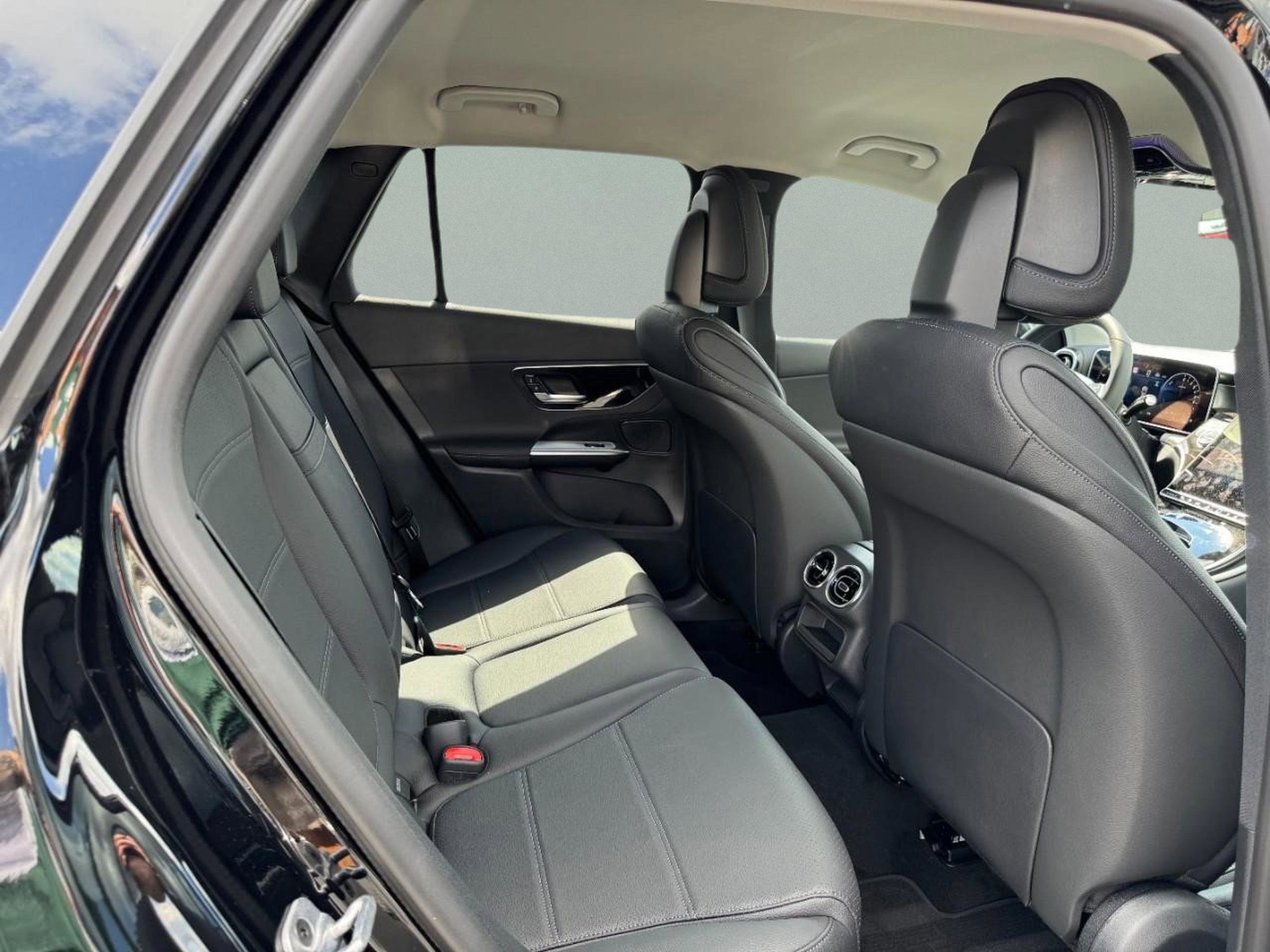 Certified 2025 Mercedes-Benz GLC 350e 4MATIC image 13