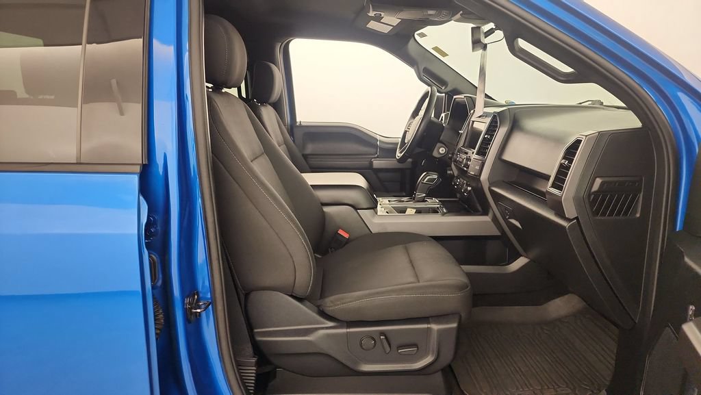 Used 2020 Ford F150 XLT w/ Equipment Group 302A Luxury AWD/4WD image 29