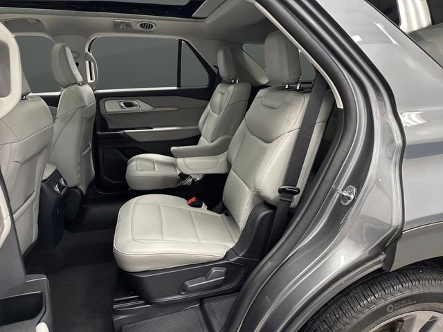 Used 2025 Ford Explorer Active w/ Active Comfort Package image 31