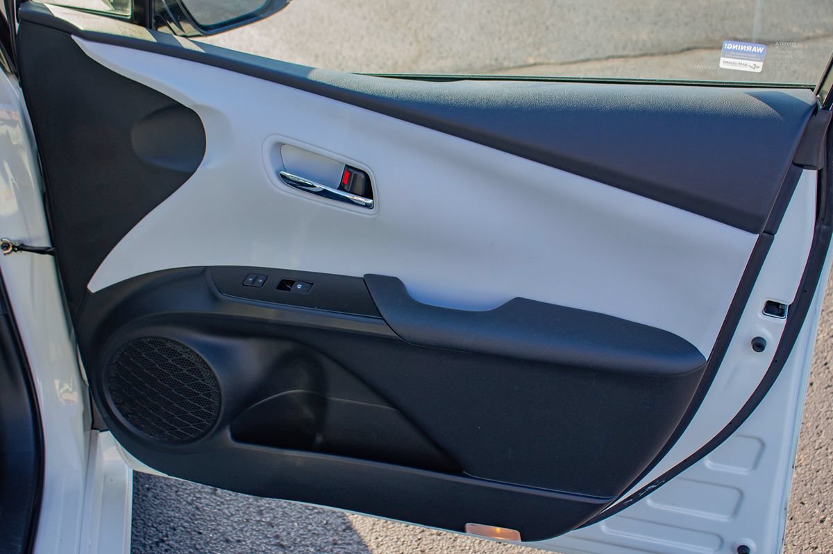 Used 2016 Toyota Prius Four FWD image 20
