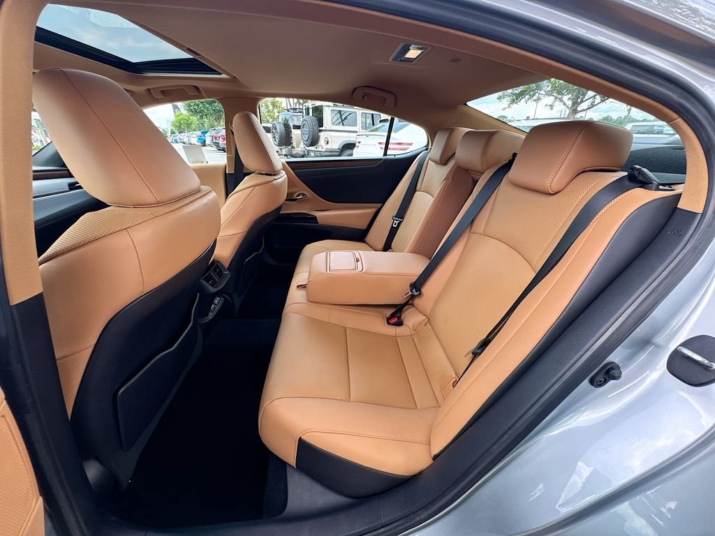 Used 2022 Lexus ES 350 w/ Premium Package FWD image 32