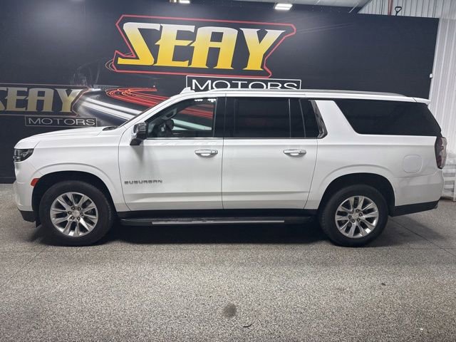 Used 2023 Chevrolet Suburban Premier image 2