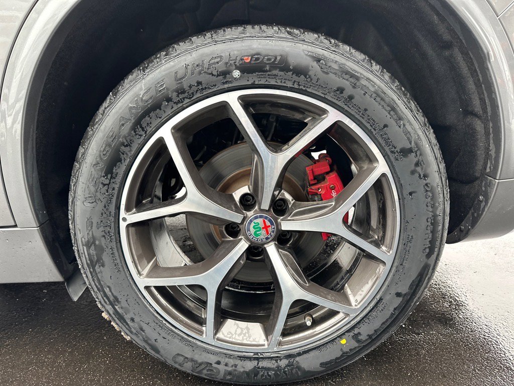Used 2021 Alfa Romeo Stelvio Ti image 7