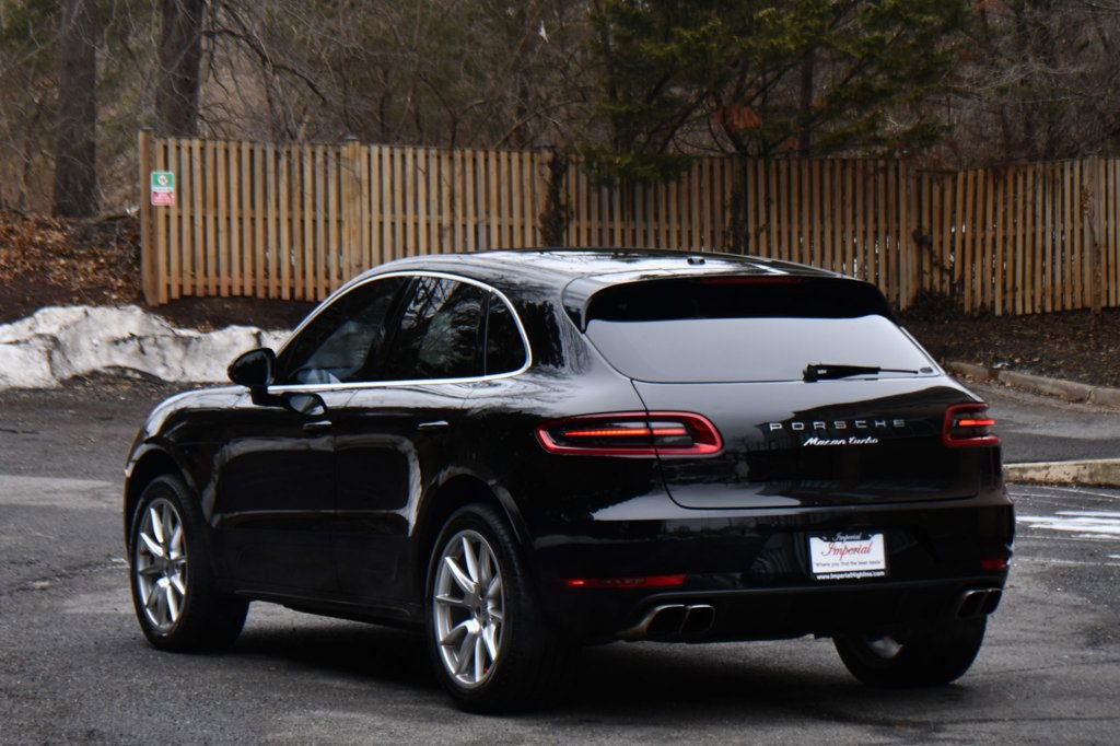 Used 2015 Porsche Macan Turbo image 4