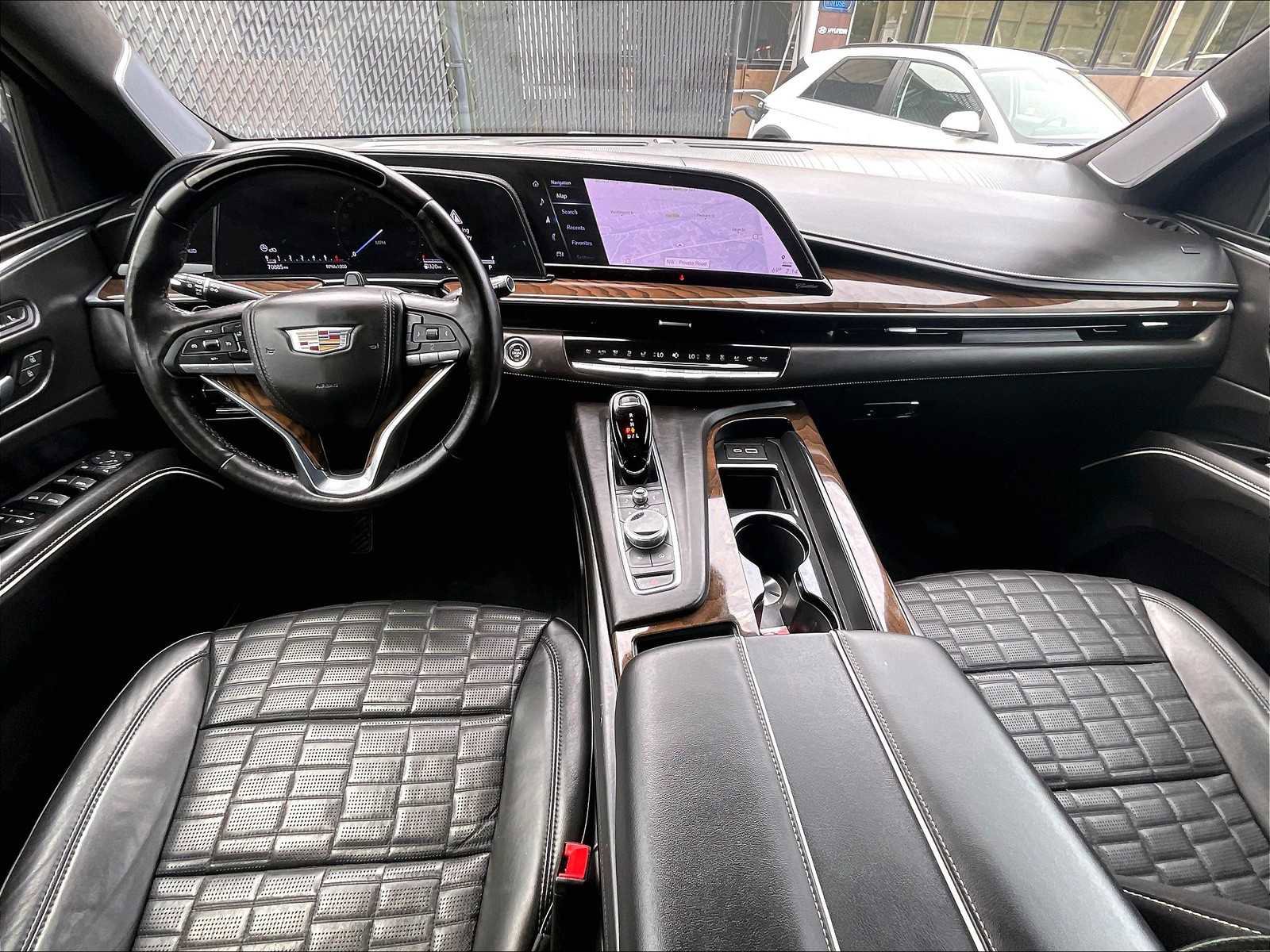 Used 2023 Cadillac Escalade Sport Platinum w/ LPO, ONYX Package image 22