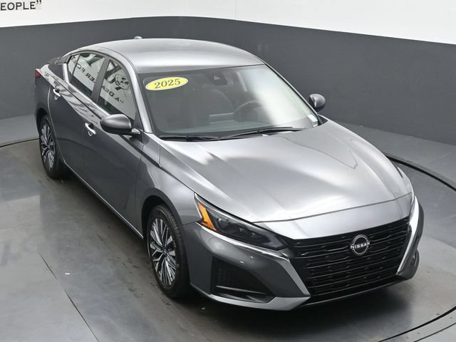Used 2025 Nissan Altima 2.5 SV AWD/4WD image 62