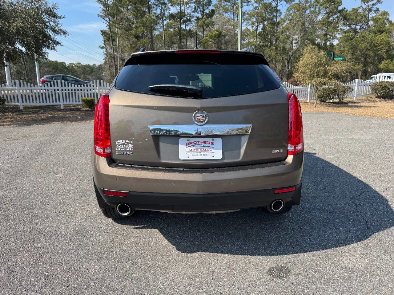 Used 2014 Cadillac SRX Luxury image 32