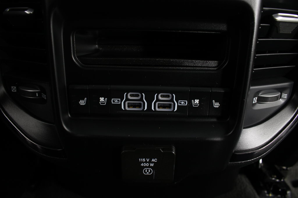 Used 2024 RAM 1500 Limited AWD/4WD image 20