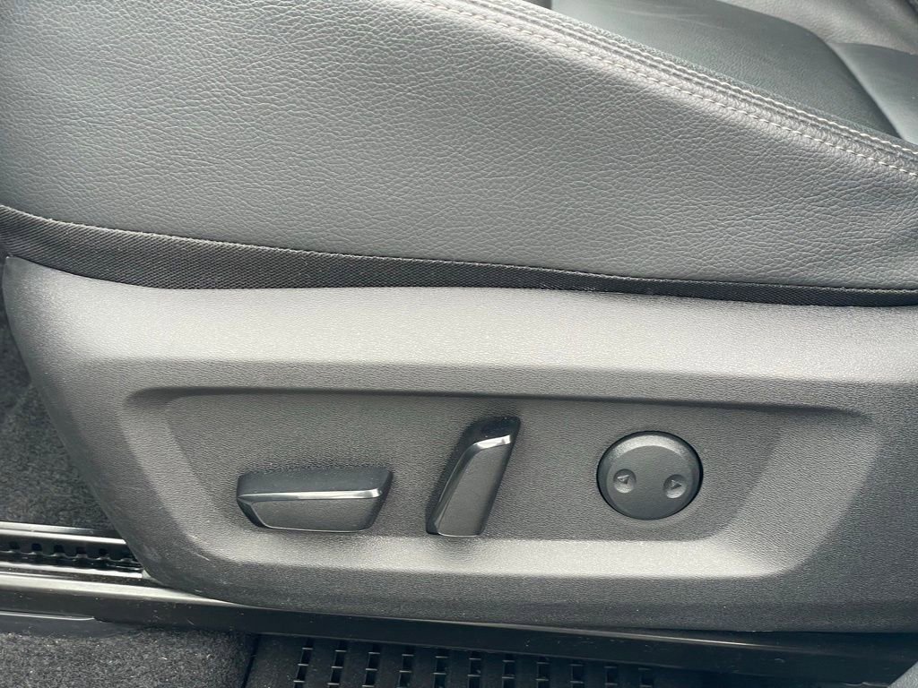 Certified 2023 Nissan Rogue SL w/ SL Premium Package image 16