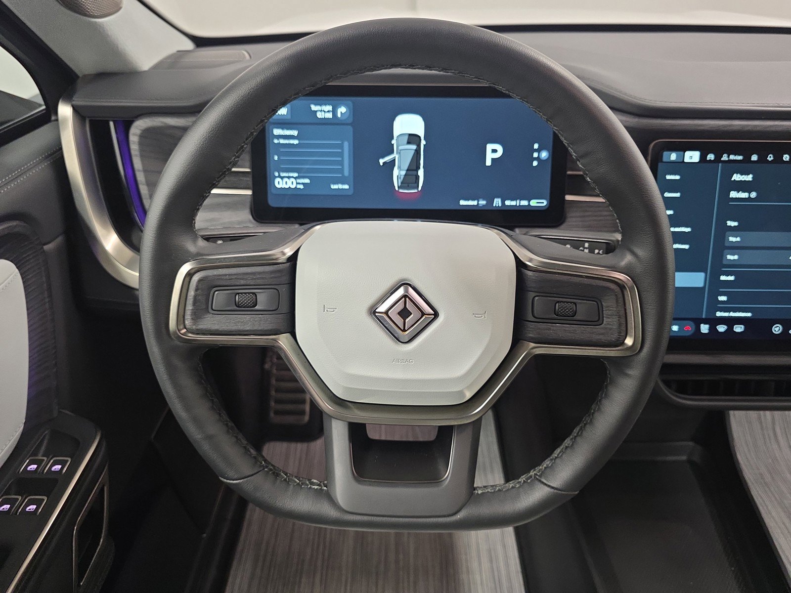 Used 2024 Rivian R1S Adventure image 28