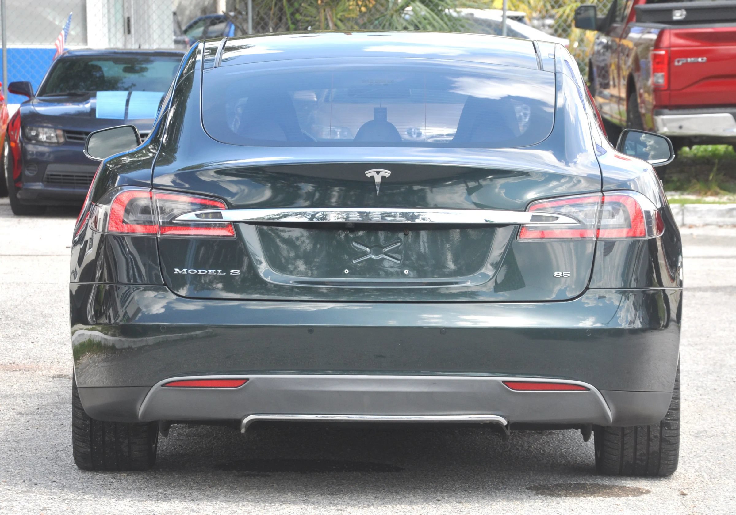 Used 2014 Tesla Model S 85 RWD image 7
