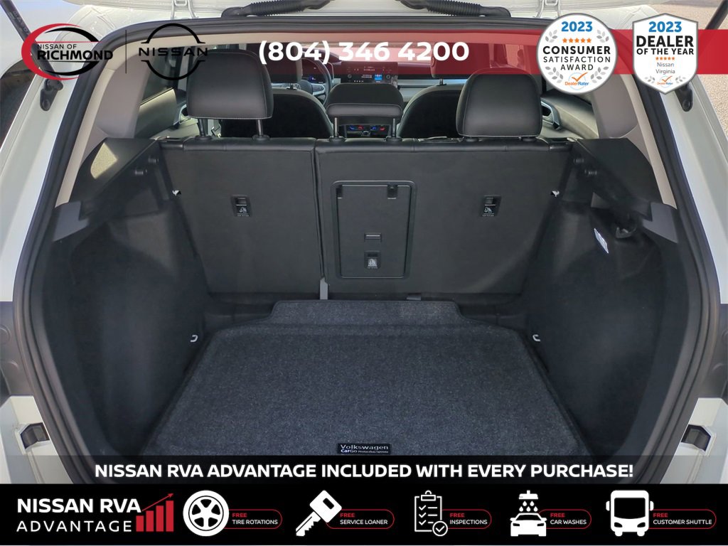 Used 2025 Volkswagen Taos SE image 14