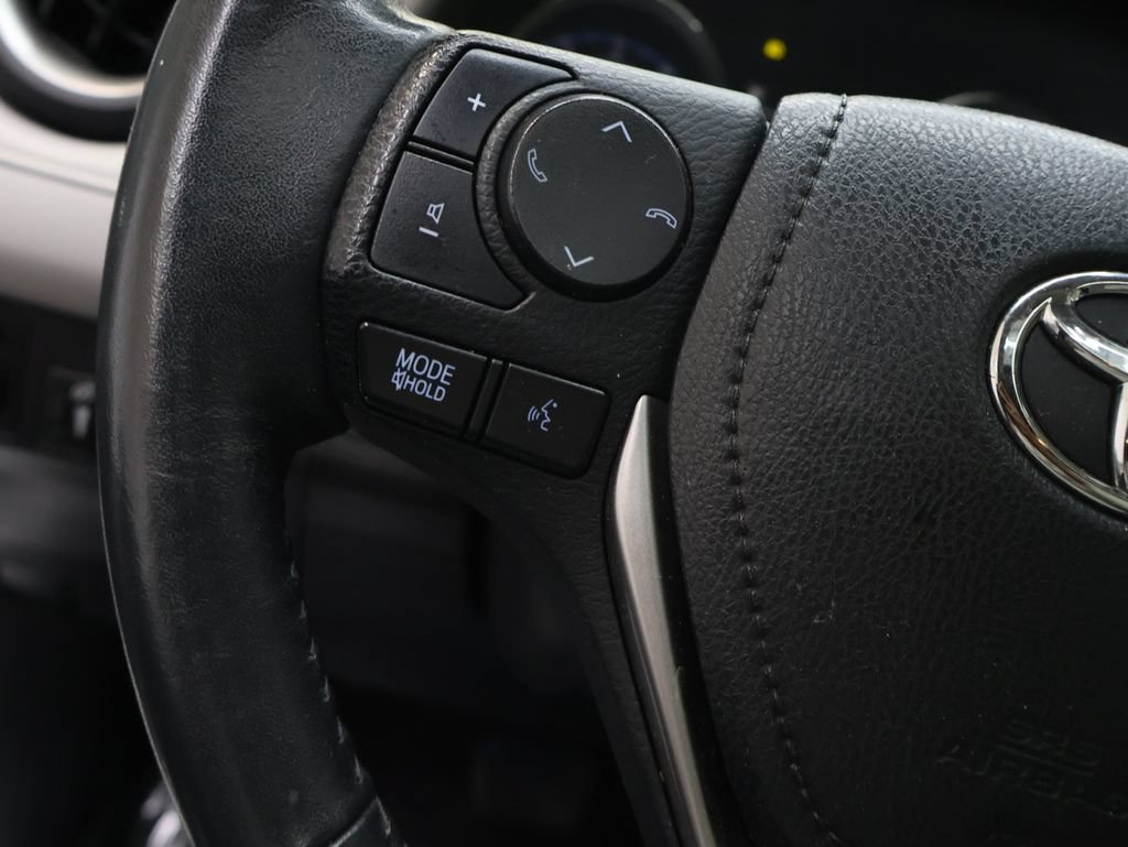 Used 2018 Toyota RAV4 Platinum FWD image 19