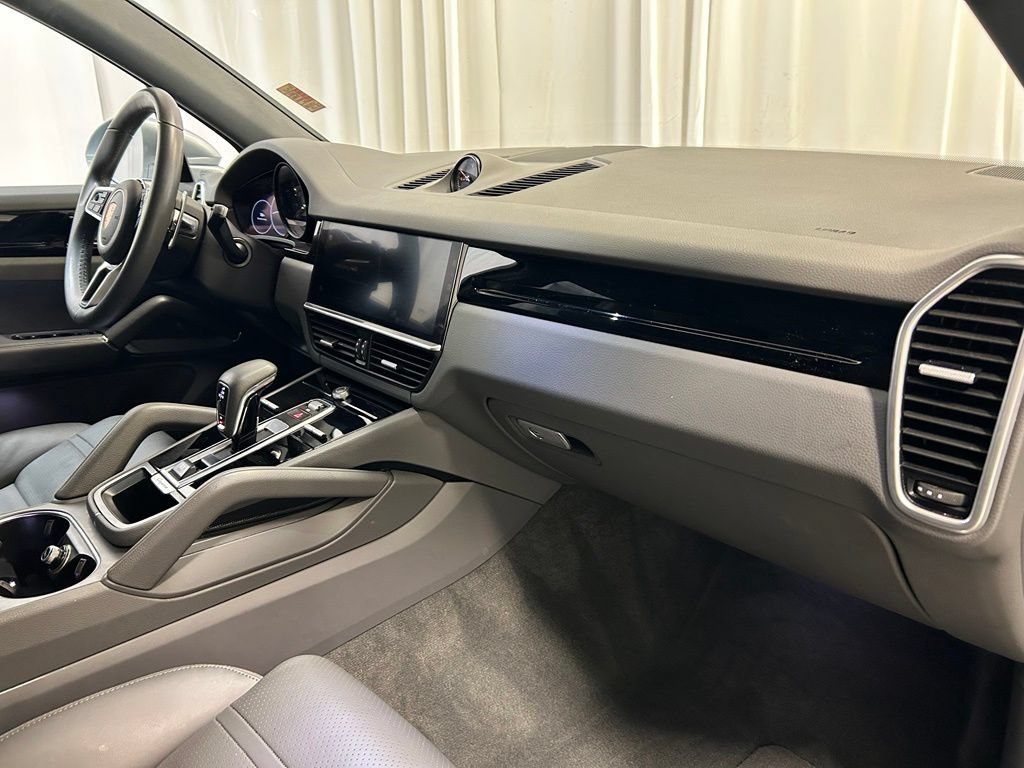 Certified 2020 Porsche Cayenne AWD/4WD image 28