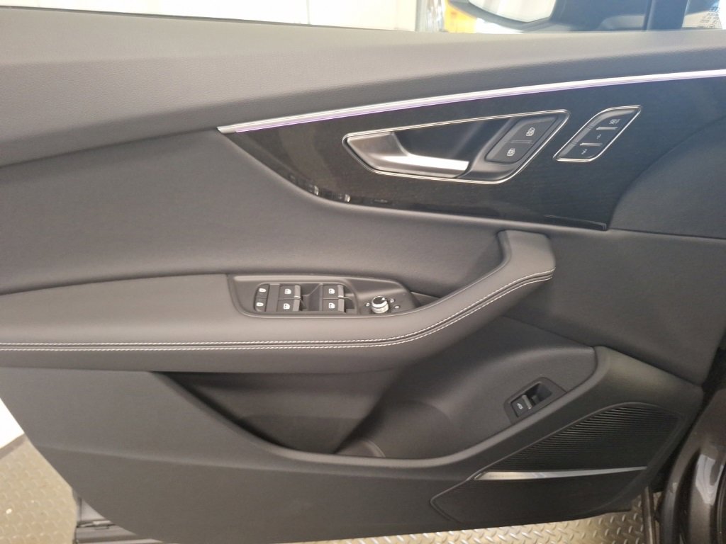 New 2025 Audi Q7 3.0T Premium Plus image 4