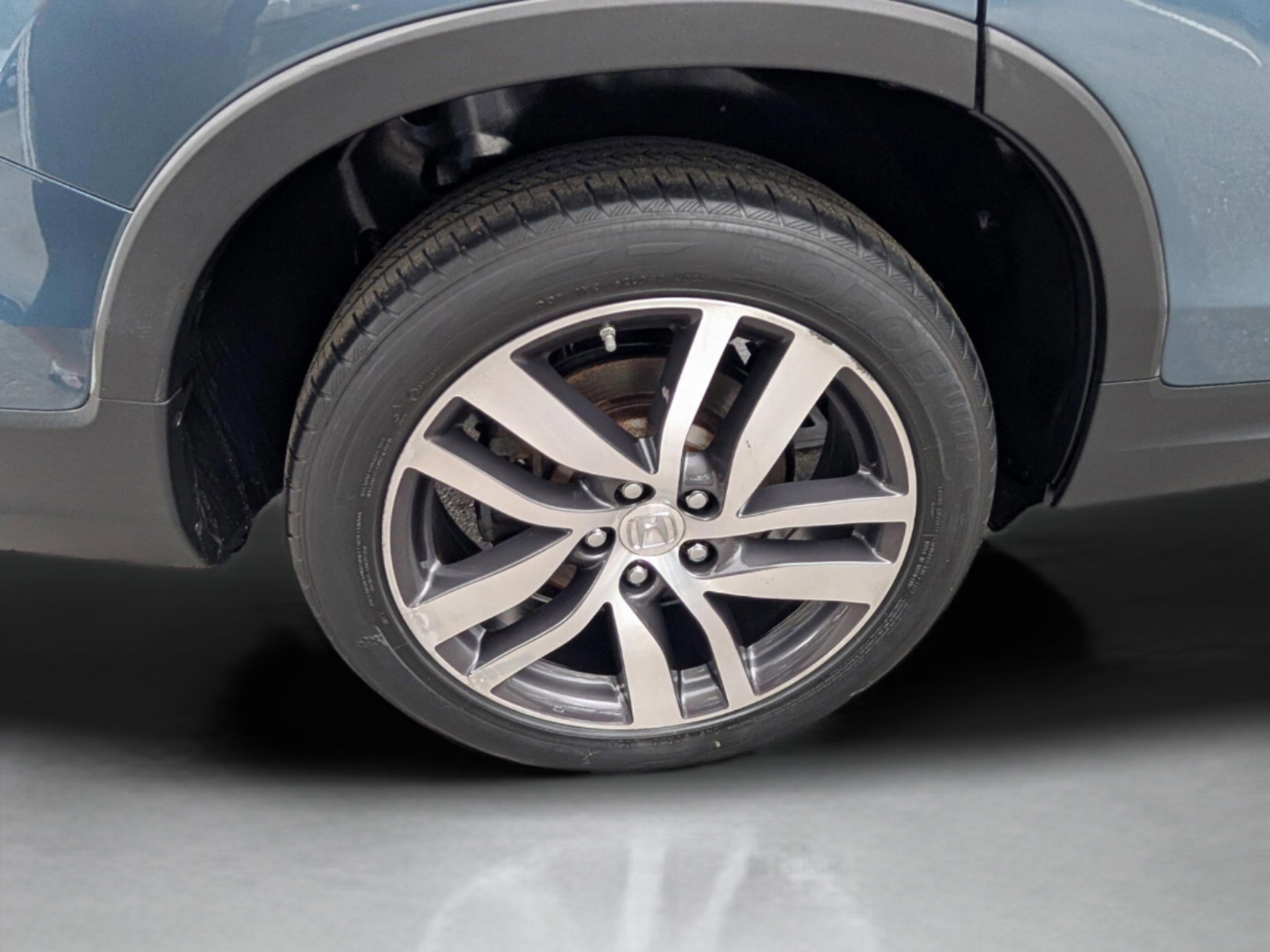 Used 2018 Honda Pilot Elite image 22