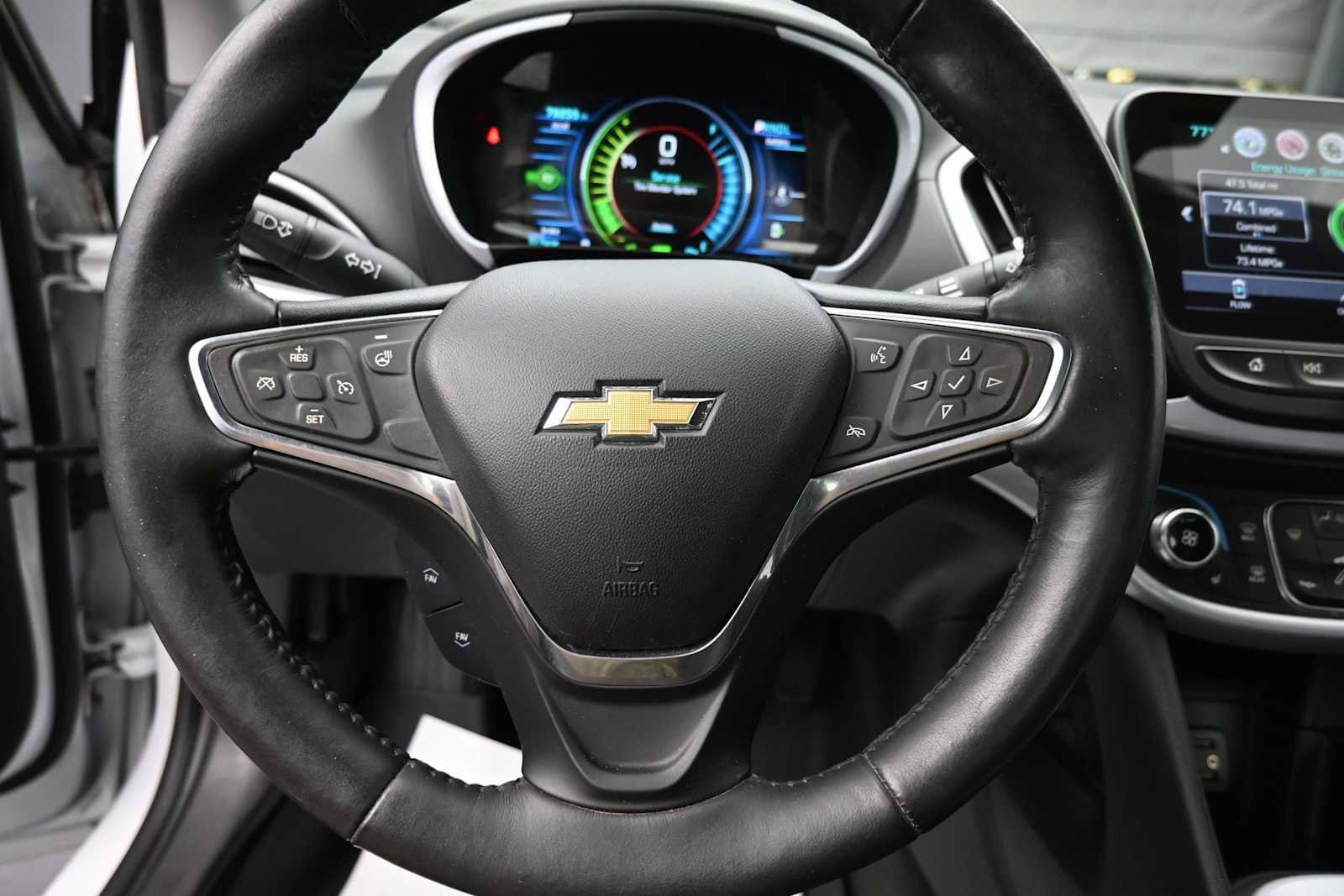 Used 2017 Chevrolet Volt LT w/ Comfort Package FWD image 6