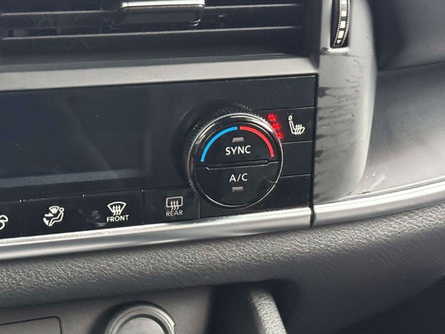 Used 2021 Nissan Rogue S FWD image 30