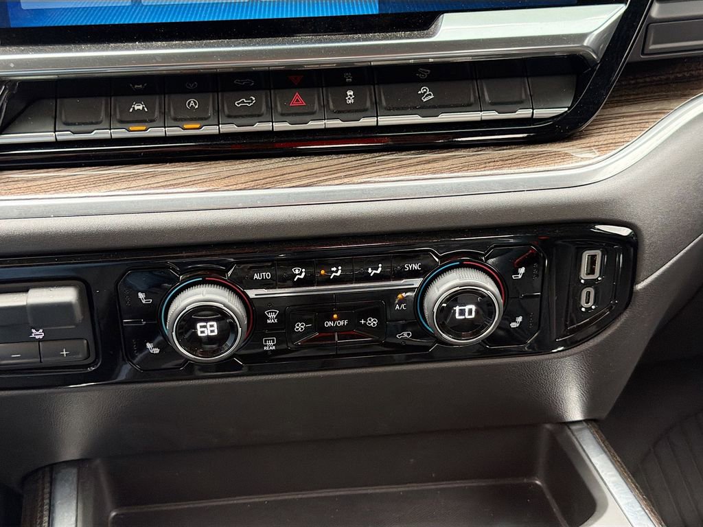 Used 2025 Chevrolet Silverado 1500 LT Trail Boss w/ Convenience Package II image 17