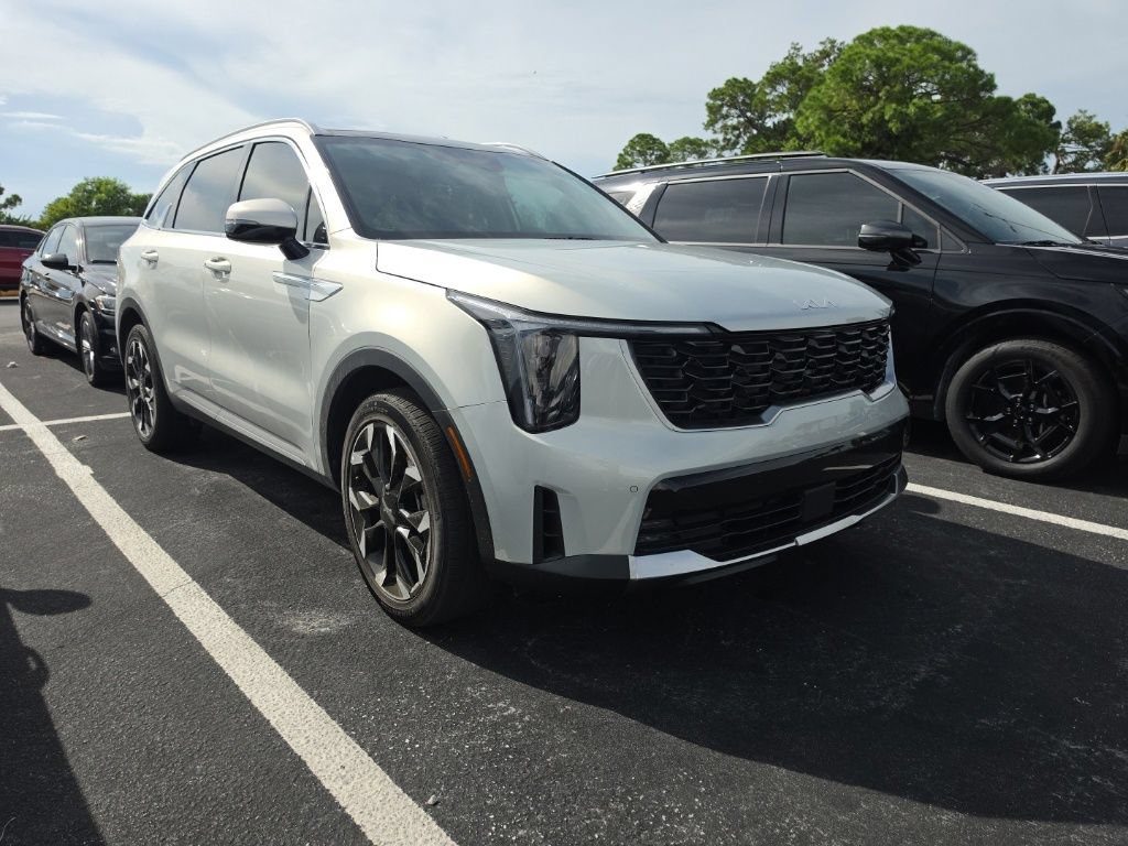 Certified 2026 Kia Sorento EX w/ EX Premium Package
