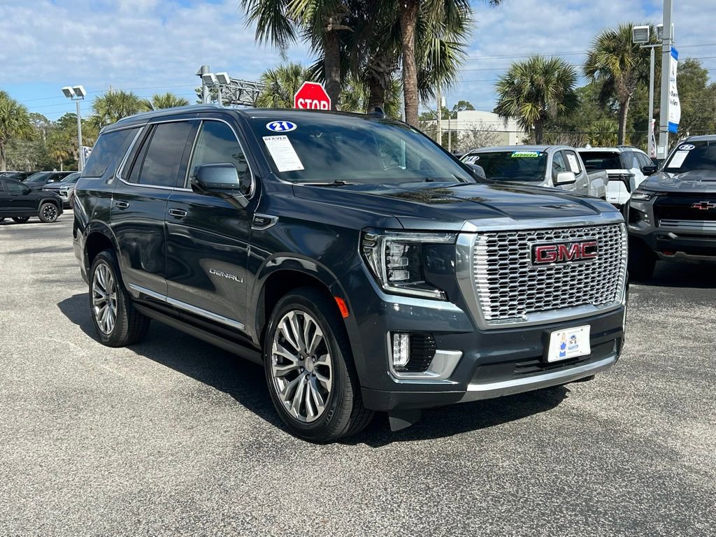 Used 2021 GMC Yukon Denali w/ Denali Premium Package image 9