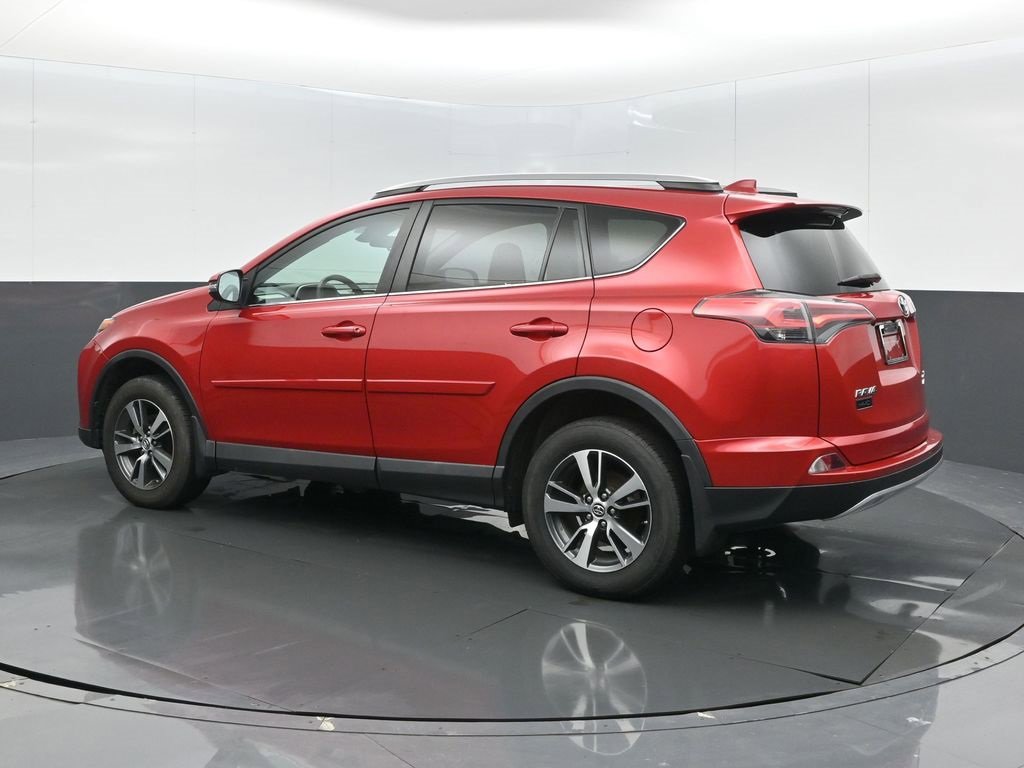 Used 2017 Toyota RAV4 XLE w/ Premium Extra Value Package image 16