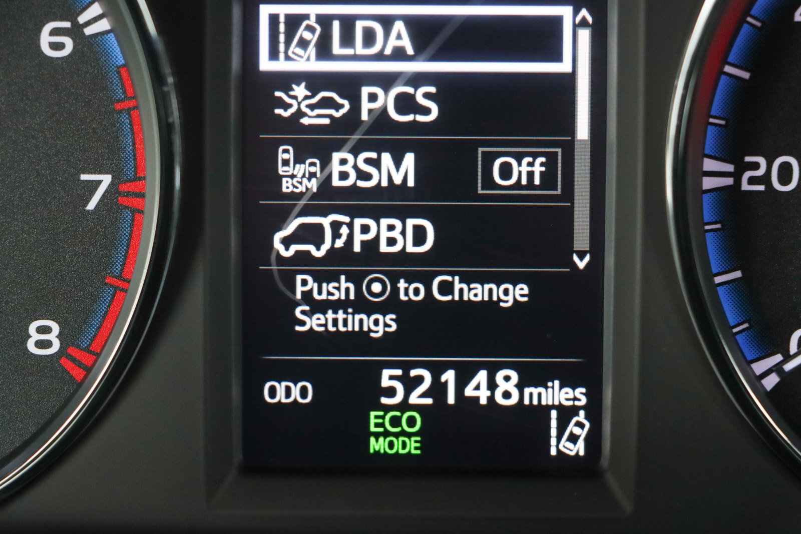 Used 2018 Toyota RAV4 Limited FWD image 16