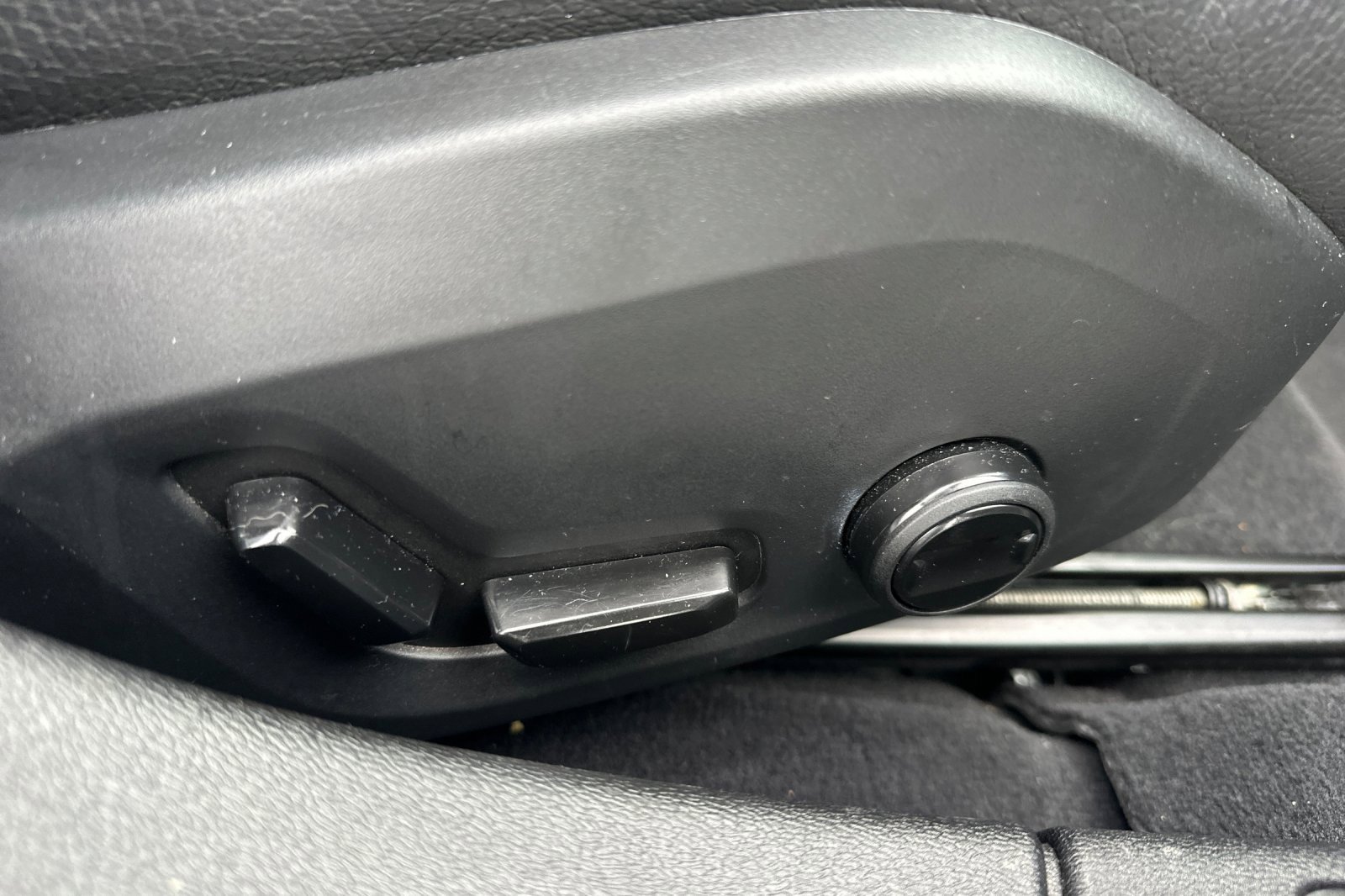 Used 2024 Volvo S60 B5 Plus image 22