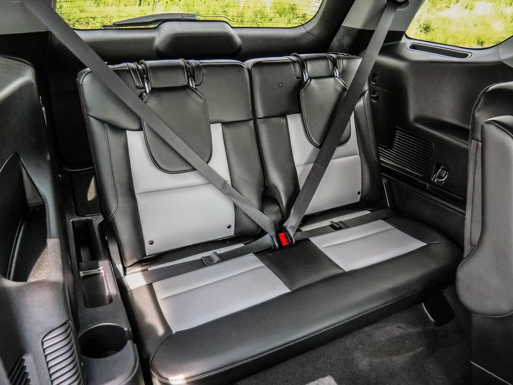 Used 2022 Ford Explorer XLT w/ Equipment Group 202A RWD image 21