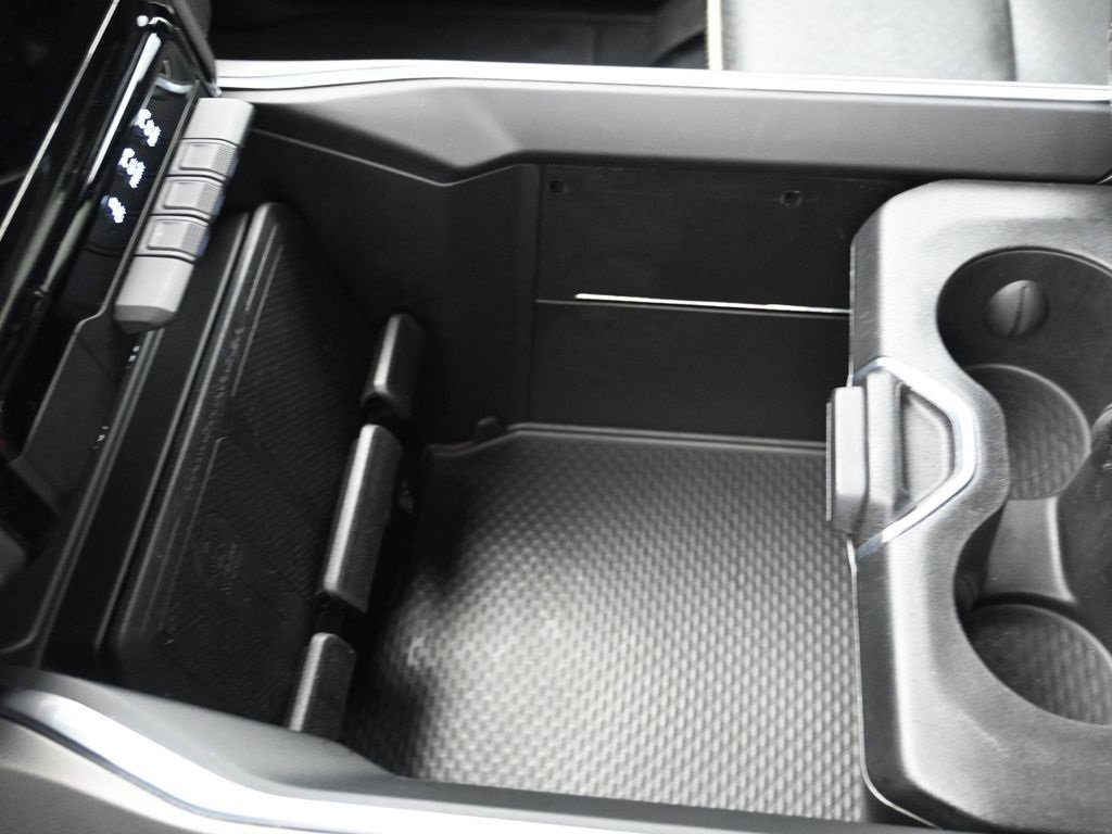 Used 2025 RAM 1500 Laramie image 19