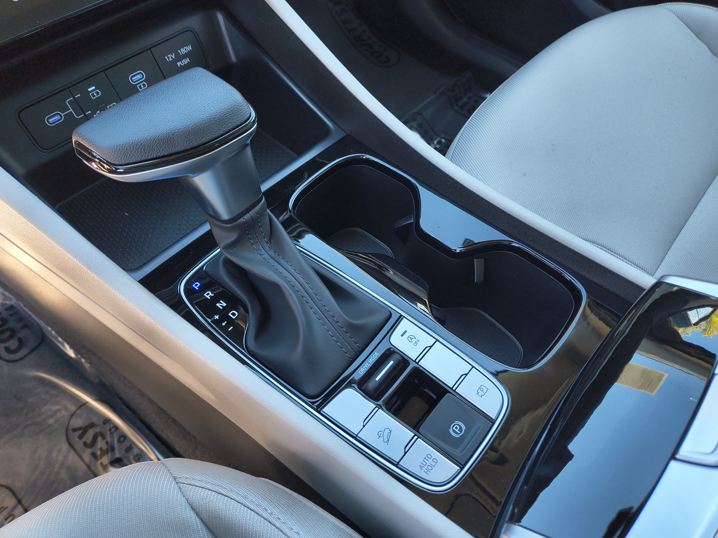 New 2026 Hyundai Tucson SEL FWD image 24
