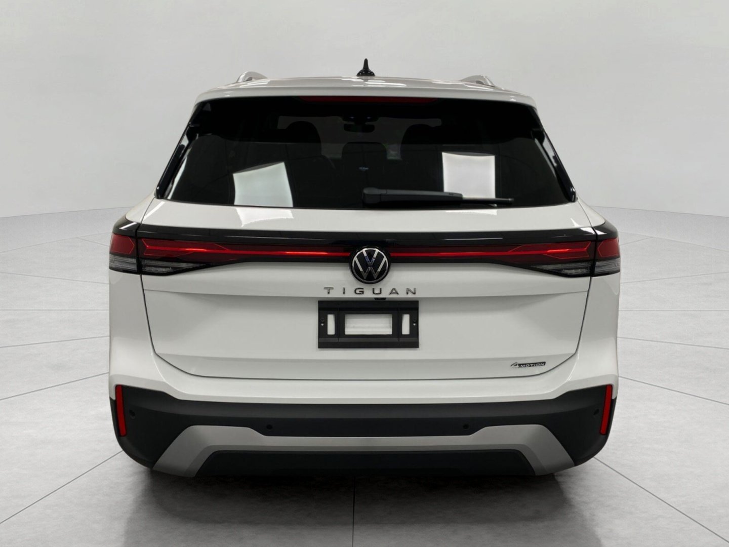 Used 2026 Volkswagen Tiguan S AWD/4WD image 4