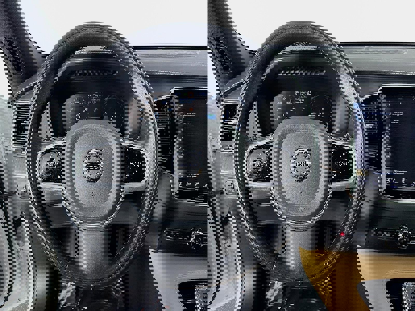 Used 2022 Volvo XC90 T8 Inscription image 13