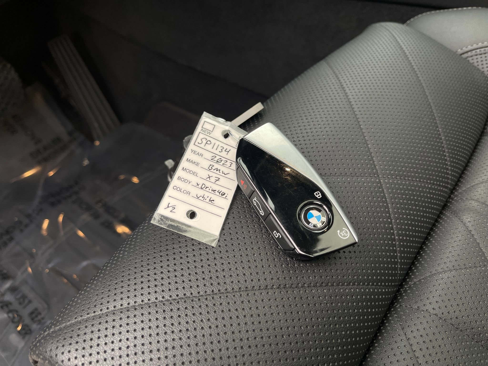 Used 2023 BMW X7 xDrive40i w/ Parking Assistance Package image 39