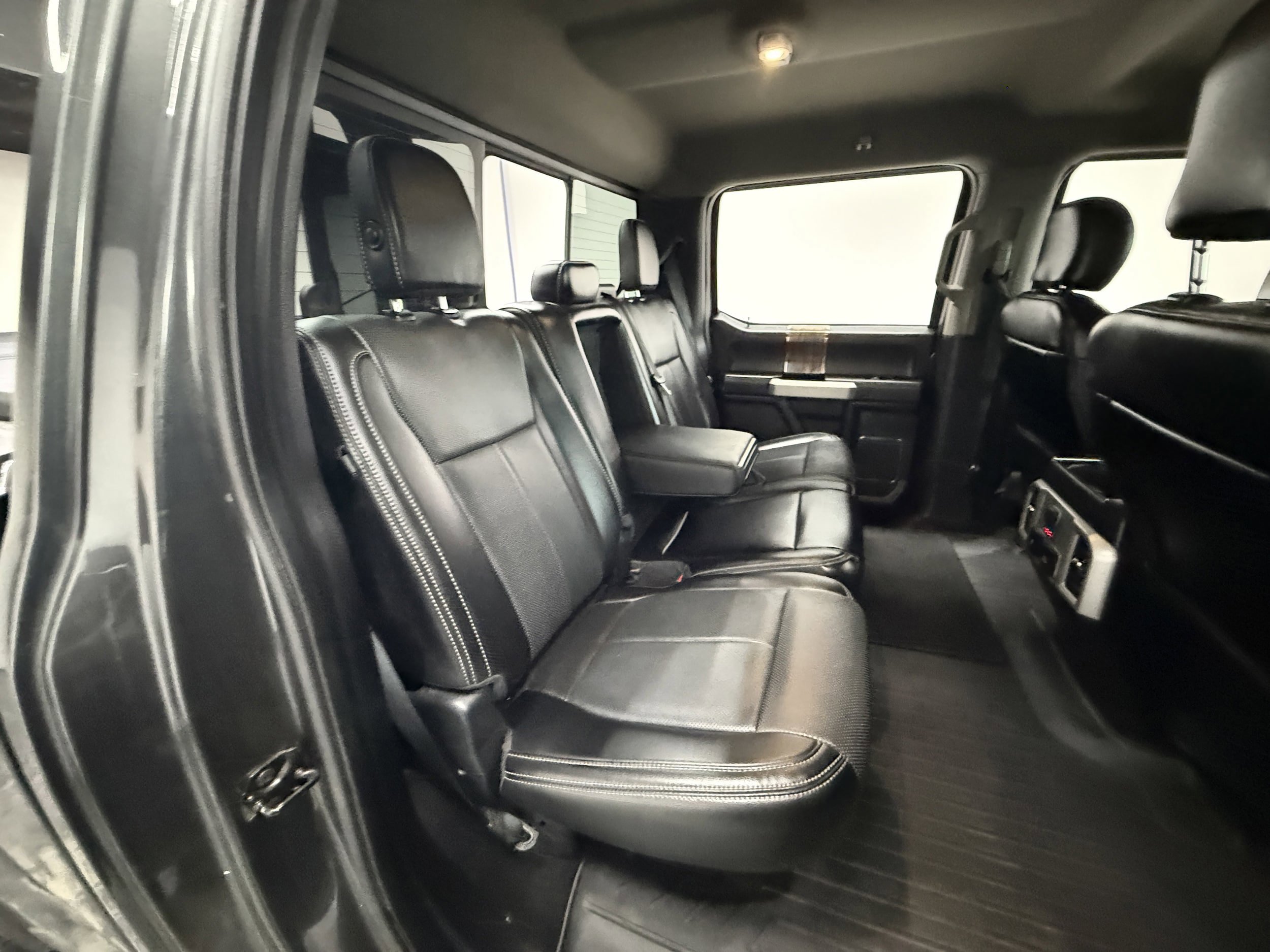 Used 2018 Ford F150 Lariat w/ Equipment Group 502A Luxury AWD/4WD image 22