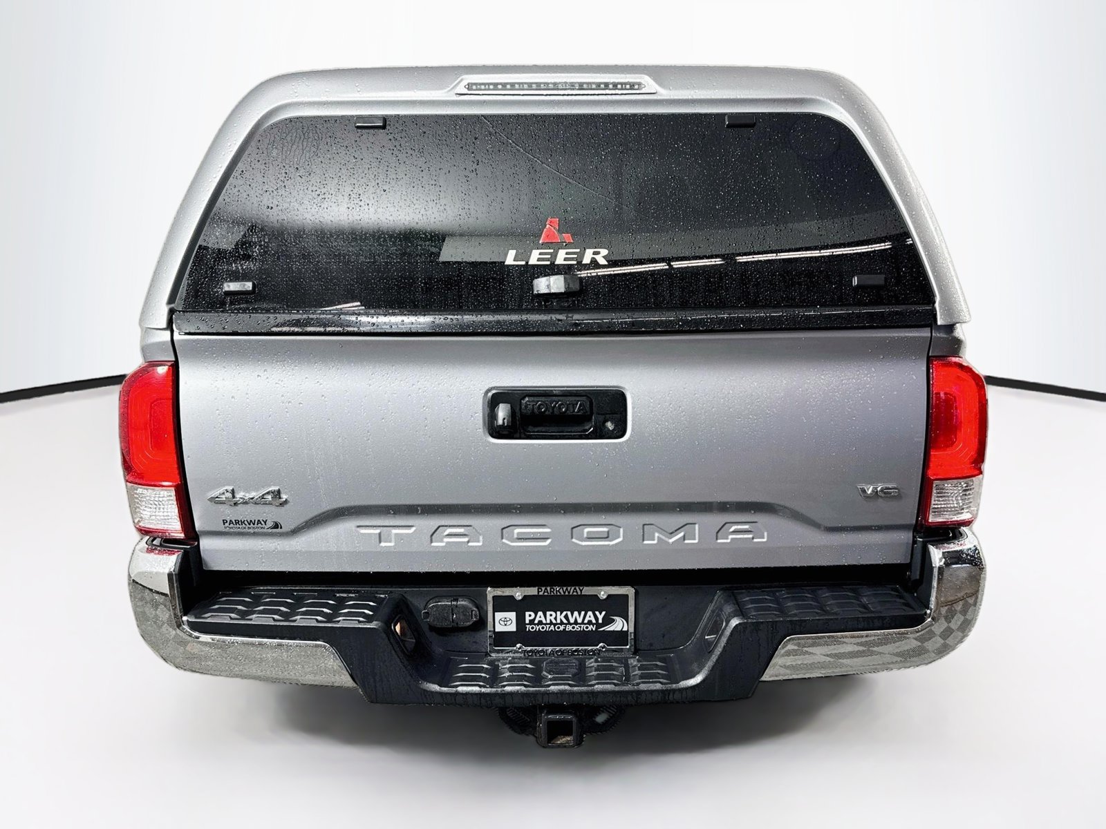 Certified 2017 Toyota Tacoma SR5 w/ Tow Package AWD/4WD image 6