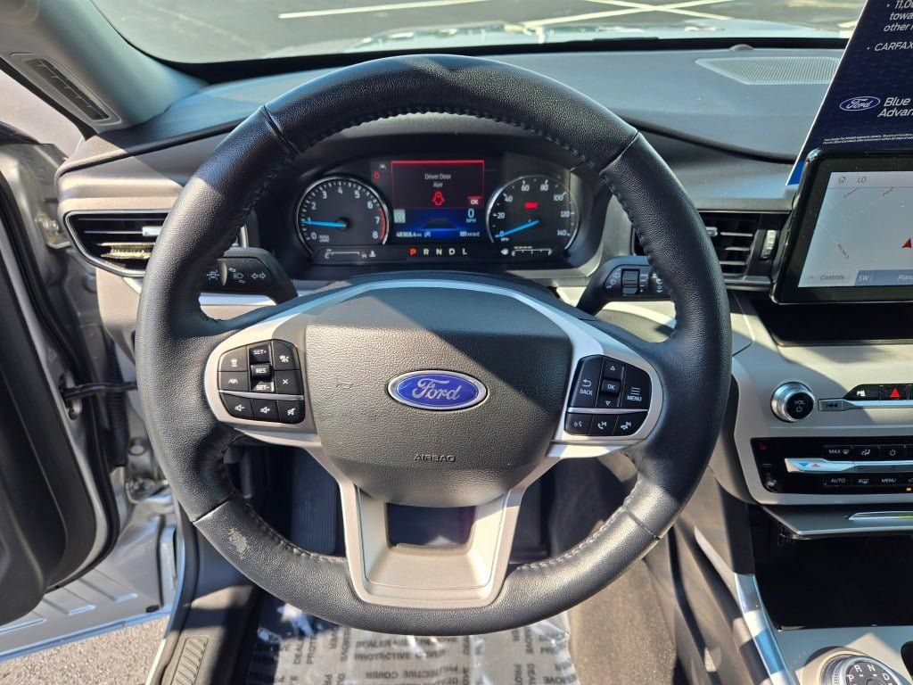 Certified 2023 Ford Explorer XLT w/ Equipment Group 202A AWD/4WD image 37