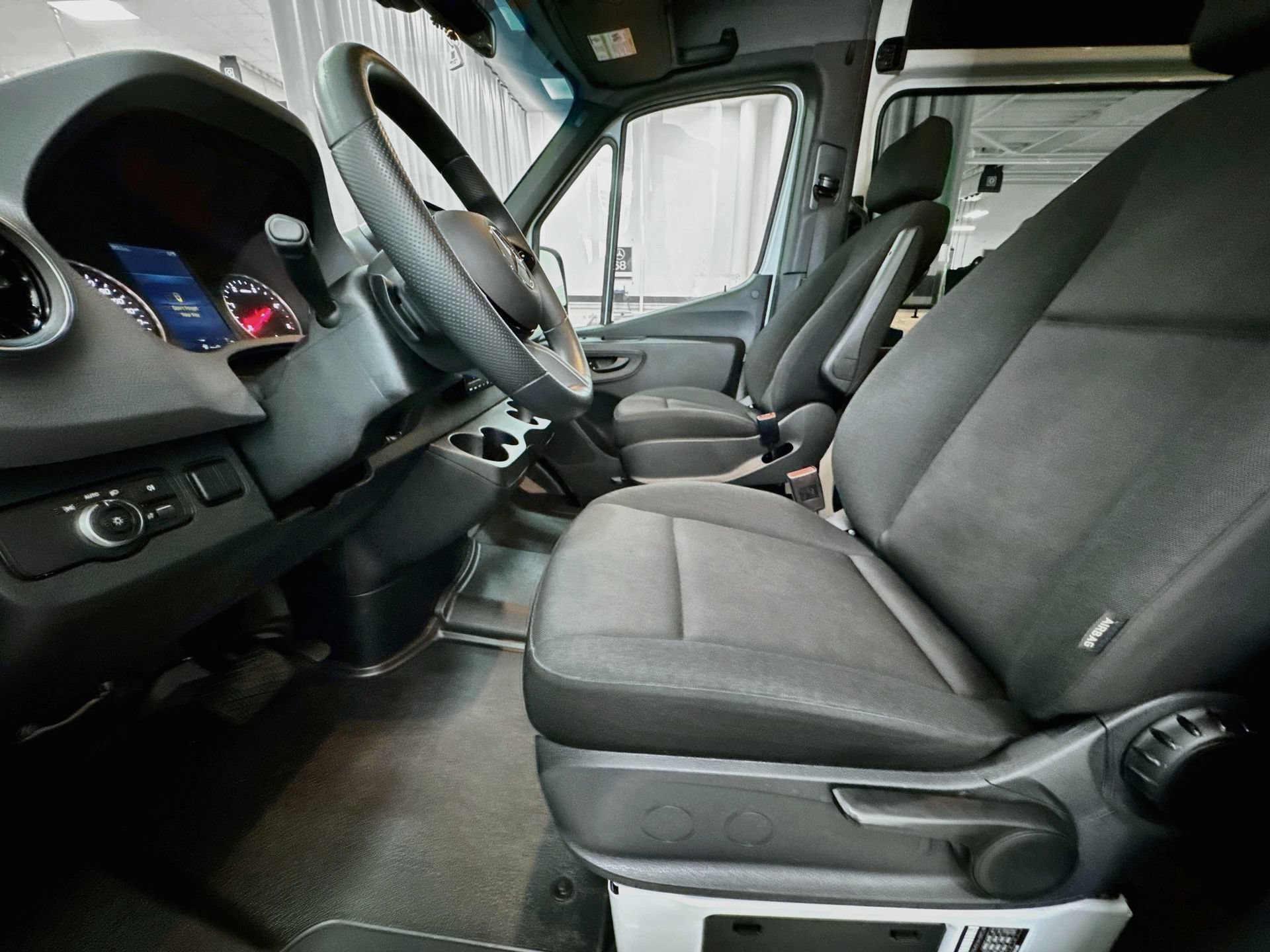 Certified 2025 Mercedes-Benz Sprinter 2500 image 20