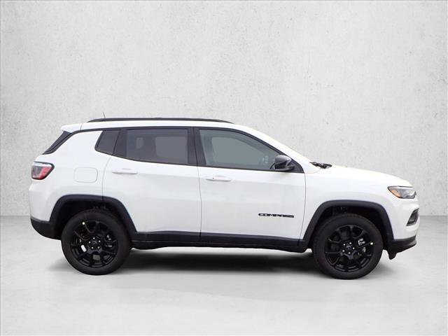 New 2026 Jeep Compass Latitude image 5