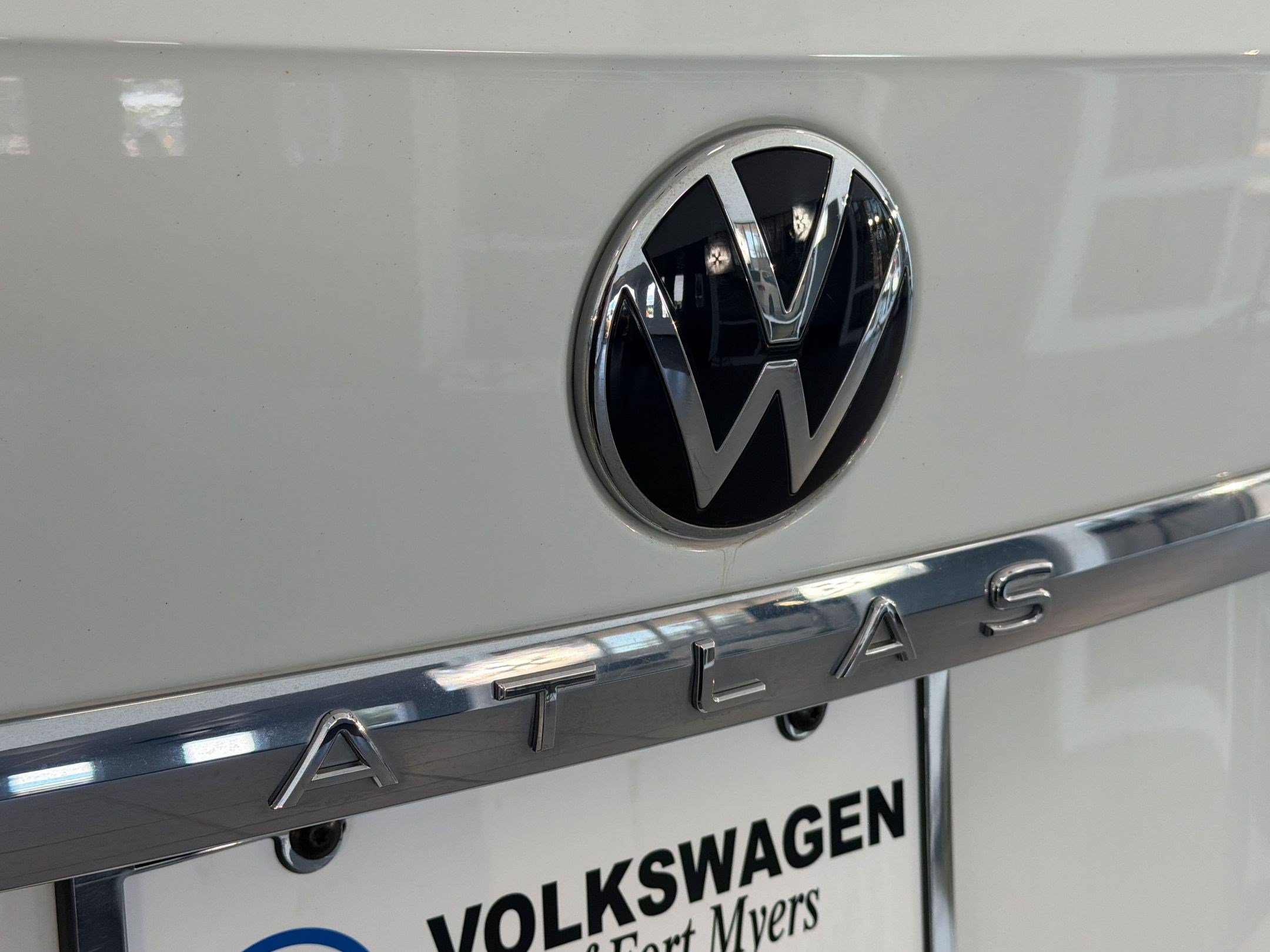 Used 2021 Volkswagen Atlas SE w/ Panoramic Sunroof Package FWD image 34