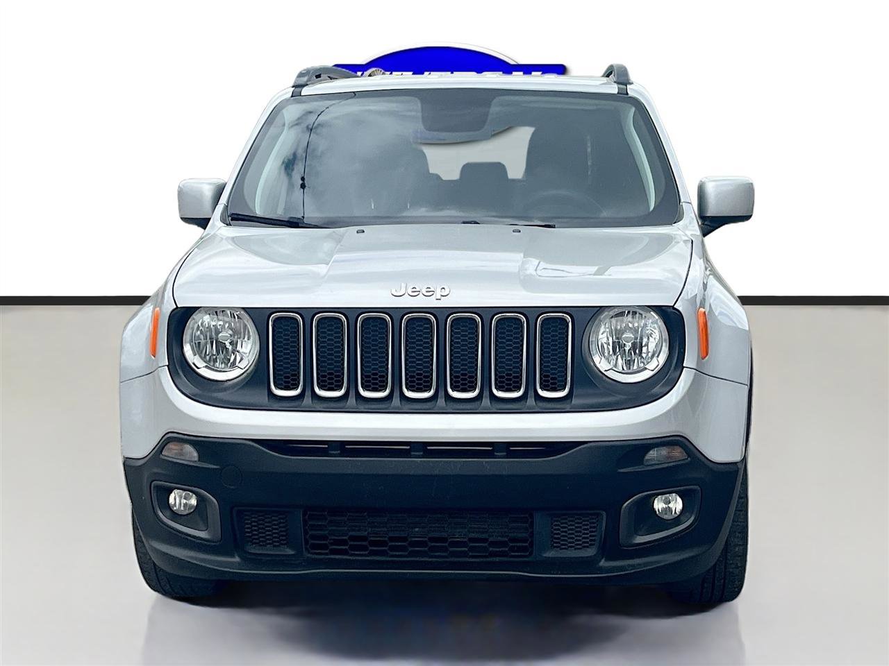 Used 2018 Jeep Renegade Latitude image 2