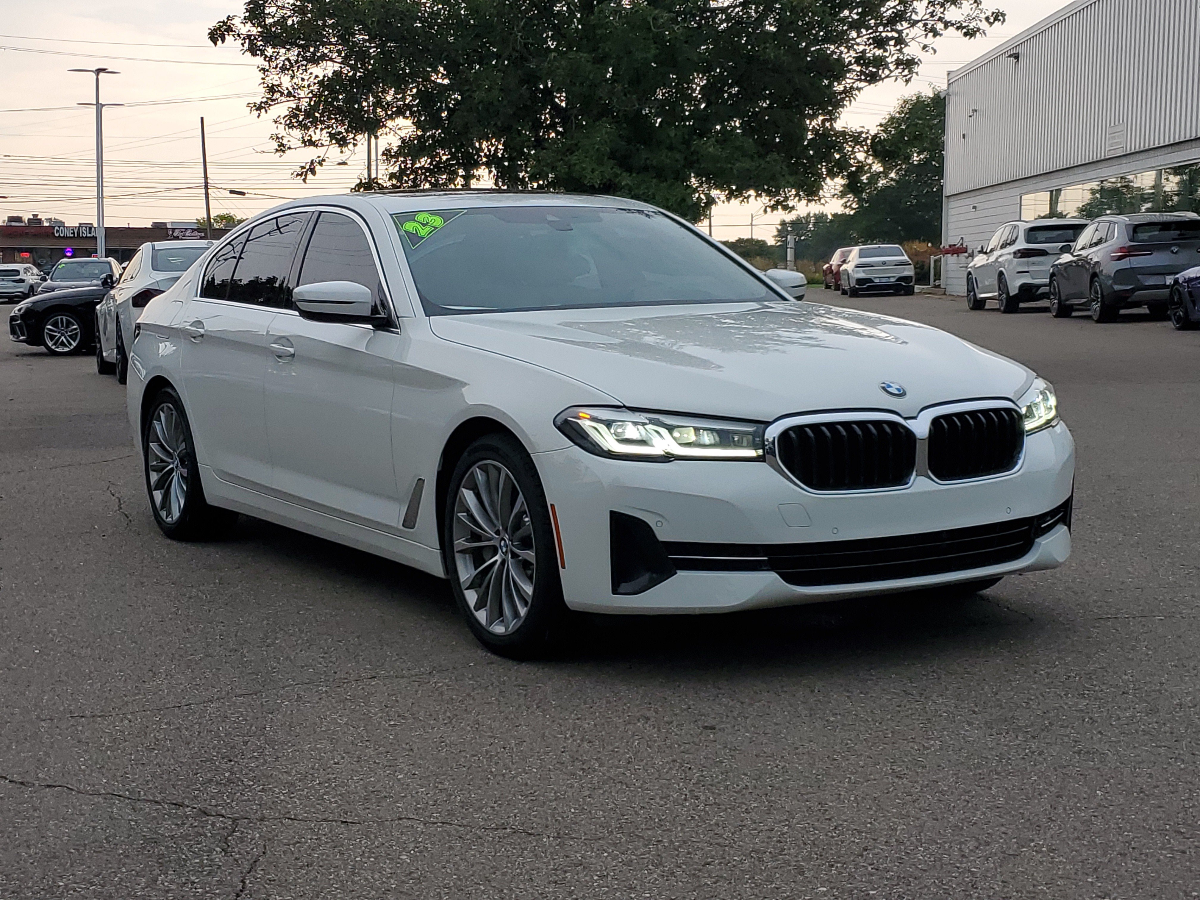 Certified 2023 BMW 530i xDrive w/ Premium Package AWD/4WD image 7