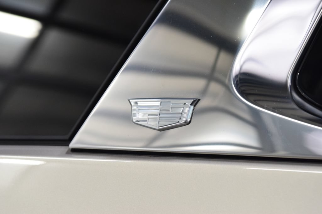 Used 2023 Cadillac Escalade Premium Luxury Platinum AWD/4WD image 18