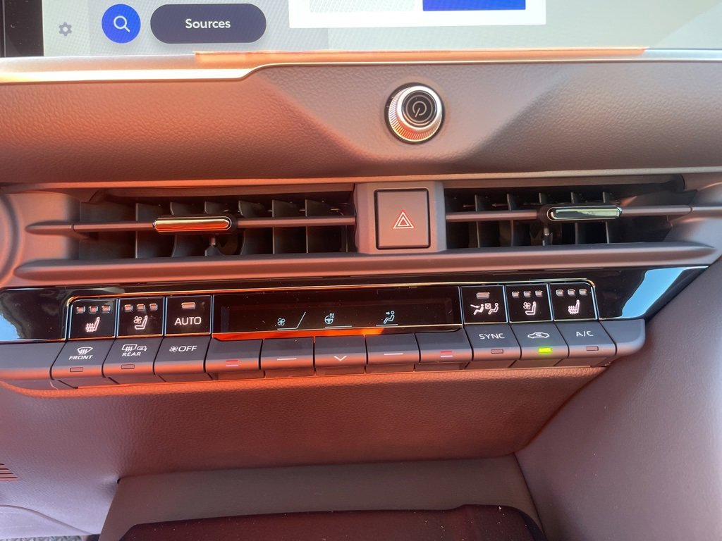 New 2025 Toyota Crown Signia image 20