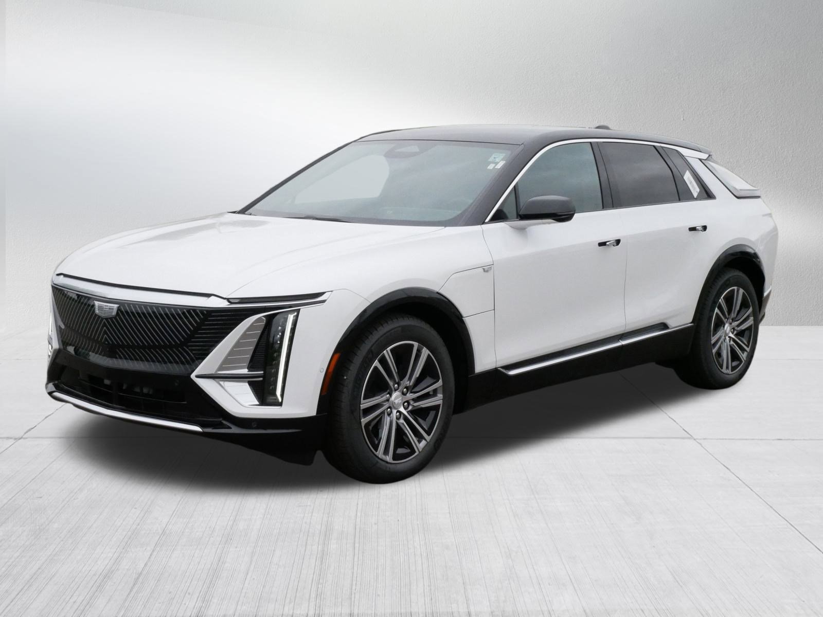 New 2025 Cadillac Lyriq Luxury image 3