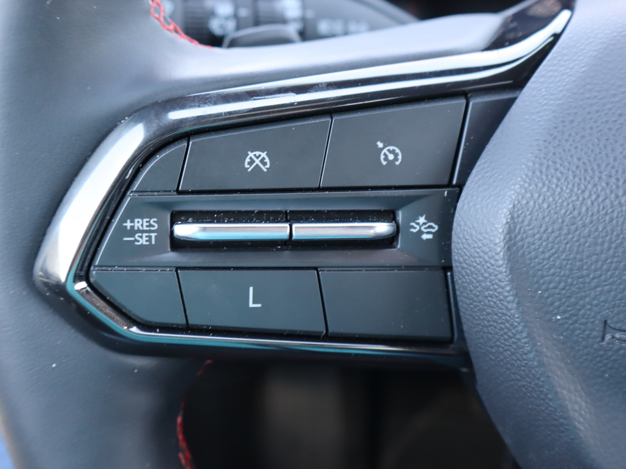 Used 2025 Chevrolet Equinox RS w/ Safety and Technology Package image 20