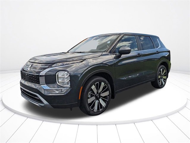 New 2025 Mitsubishi Outlander SE image 7